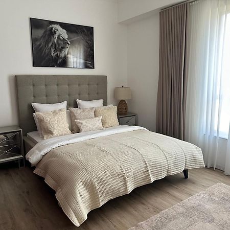 Beautiful And Bright 1 Bedroom Apartment! Sofia ! Dubai Exteriör bild